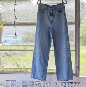 NWOT Levi's High Loose Cut Wide-Leg Light Wash Jeans